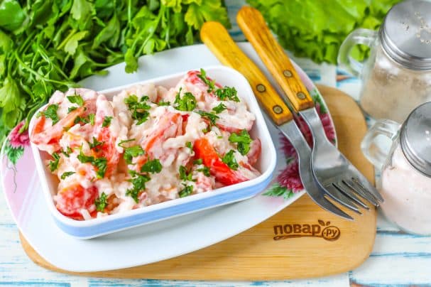 Салат з памідораў з рысам
