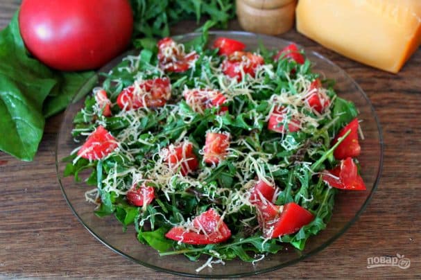 Arugula and spinach salad