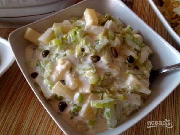 Celery and pineapple salad