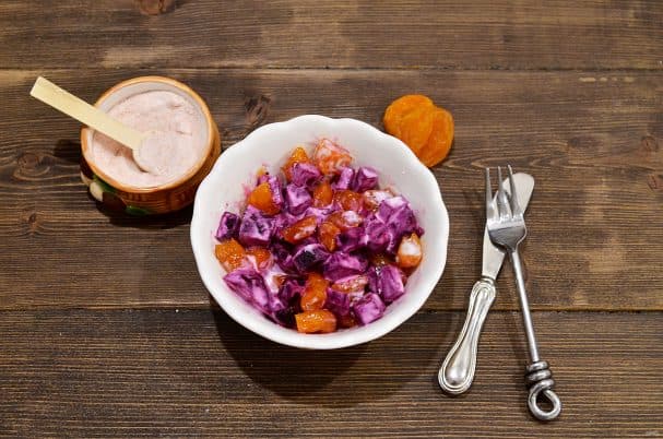 Beet salad with dried apricots