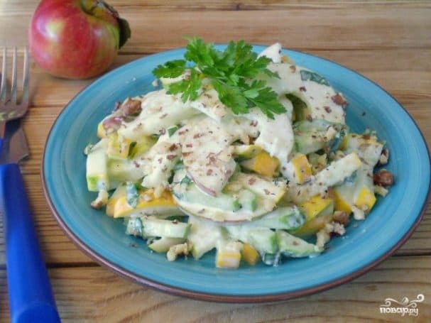 Zucchini salad (raw)