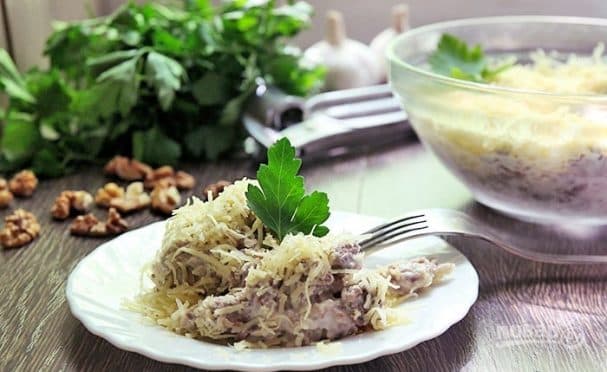 Салат з варанай ялавечынай