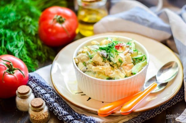 Pleurotus and squid salad