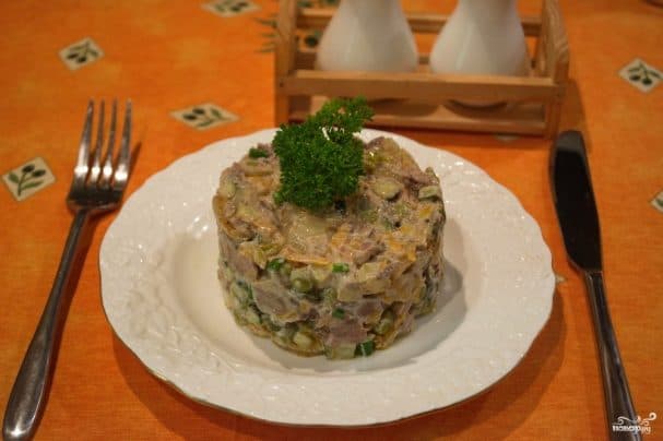 Салат с печенью