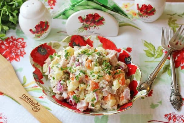Салат із грибами