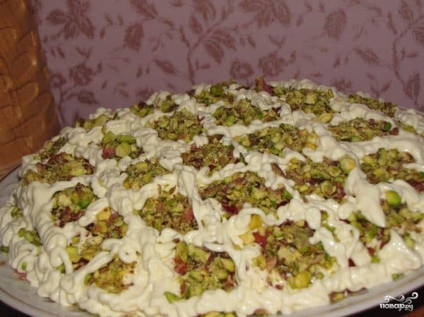 Салат з фісташками