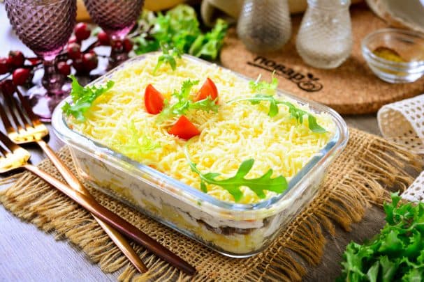 Салат з мясам