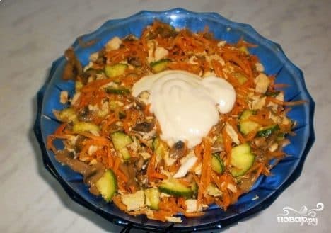Салат з корейською морквою