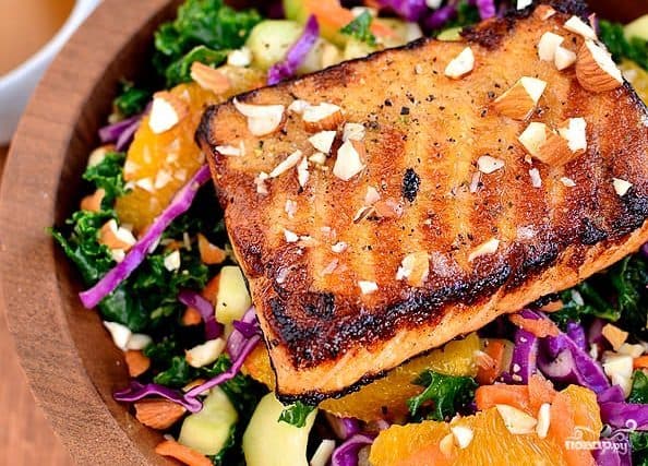 Salad with orange sauce