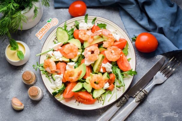 Avocado and shrimp salad