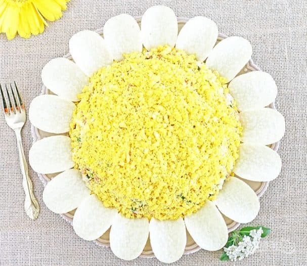 Салат с чипсами