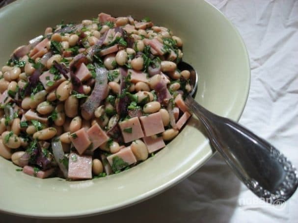 Bean and ham salad