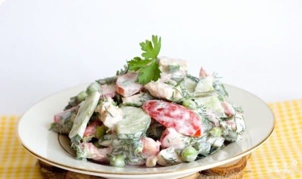 Pea and chicken salad