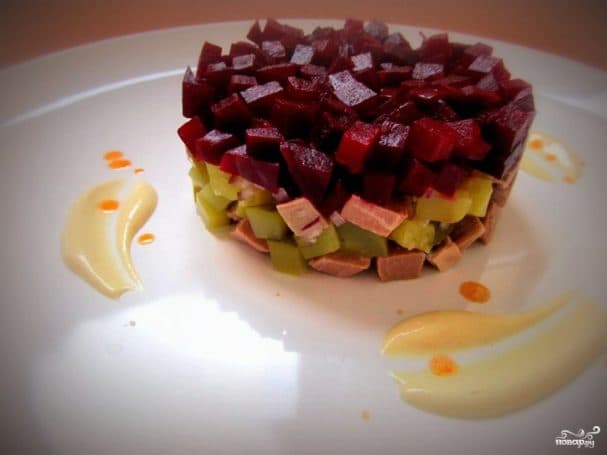 Beef and beet salad