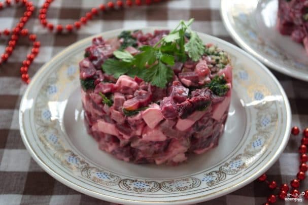 Салат з яловичим язиком