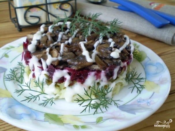 Layered mushroom salad