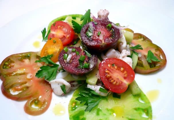 Salad with squid and cucumbers