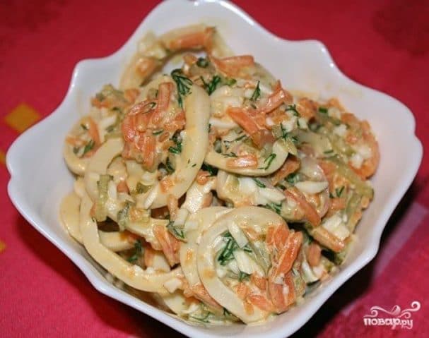 Салат з кальмарами