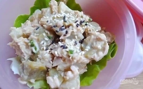 Салата з бульбам і тунцом