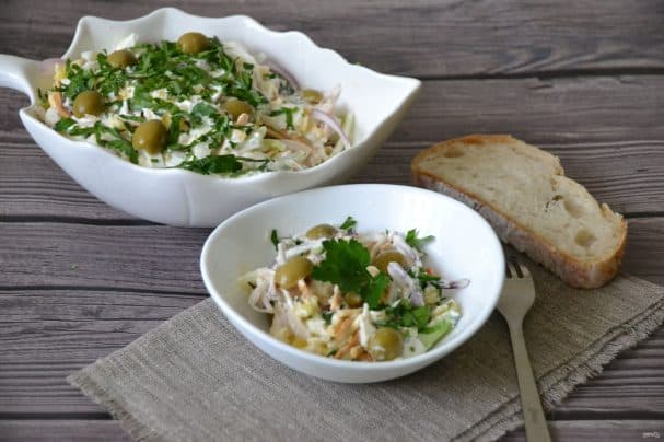 Smoked cheese salad
