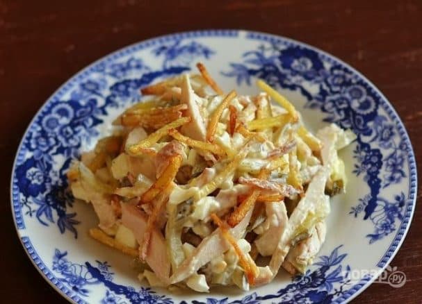 Салат з курыцай і бульбай