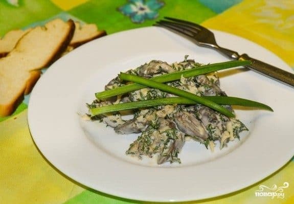 Салат з курячими сердечками