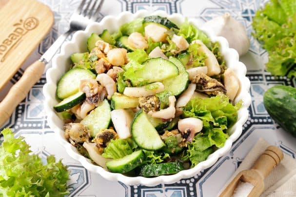 Seafood cocktail salad