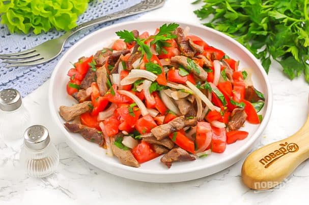 Салат з мясам бараніны