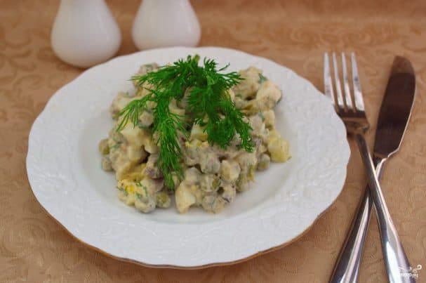 Салат з печанкай і сырам