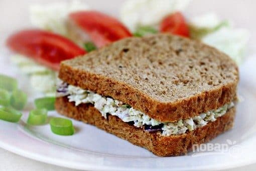 Салат с тунцом для сэндвича