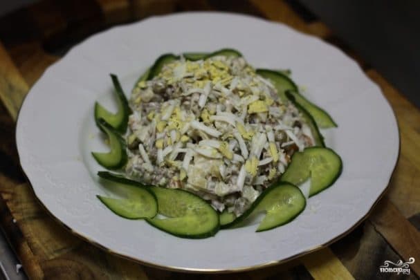 Salad with tongue and ham