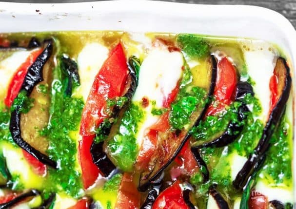 Salad with roasted eggplants