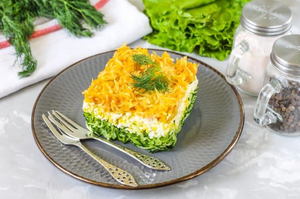Layered salad with green apple