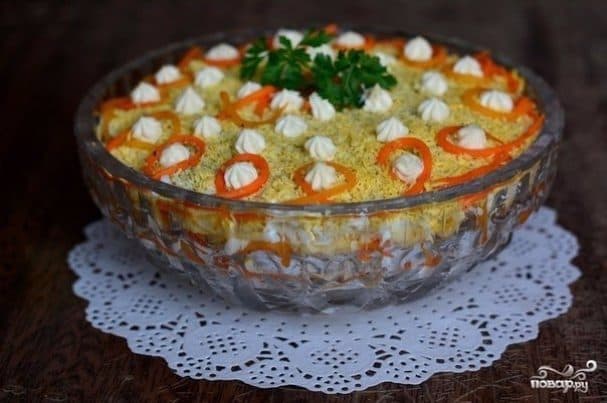 Салат пластамі з курыцай