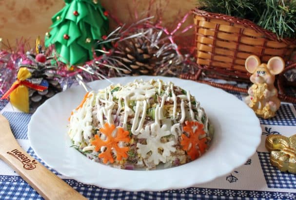Салат с курицей