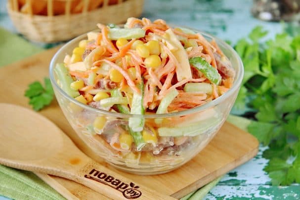 Salad with sausage