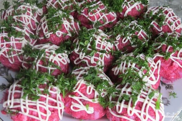 Herring under a fur coat as balls