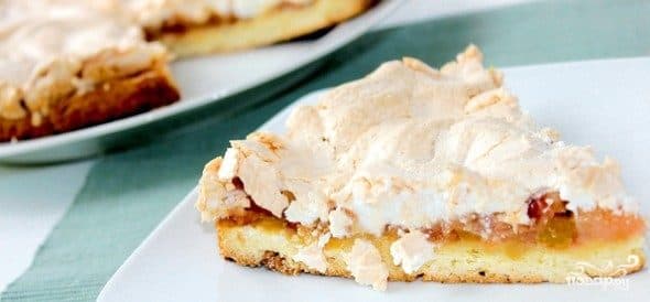Apple Charlotte with Meringue