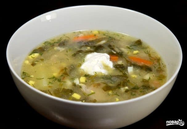 Sorrel soup with pork