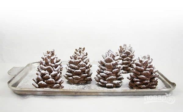 Chocolate flake clusters