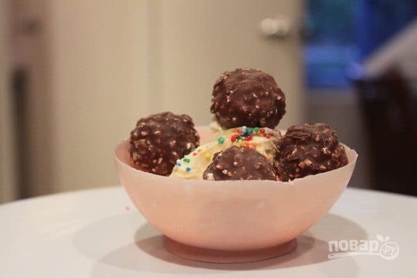 Chocolate bowl