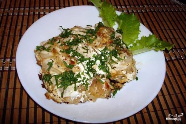 Pike in sour cream