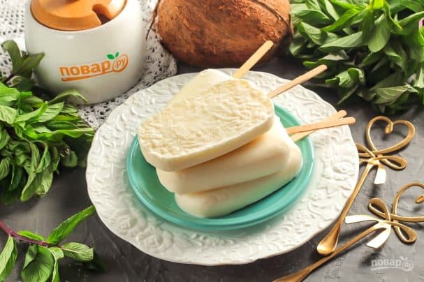 Coconut cream ice cream