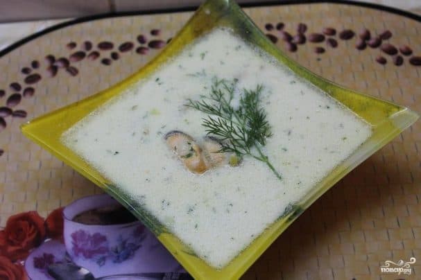 Сливний суп з мідіями