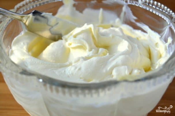 Sour cream cream with gelatin