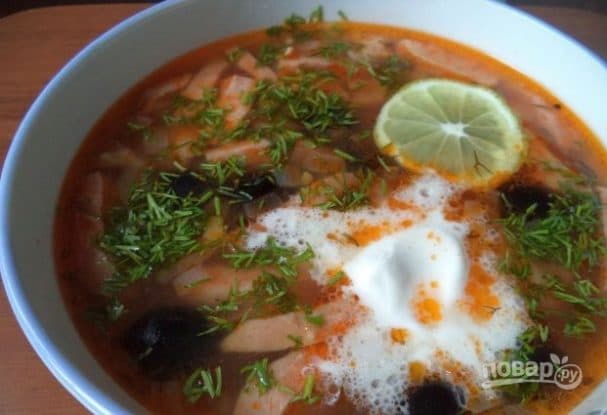 Mixed meat solyanka