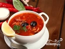 Solyanka with smoked sausage