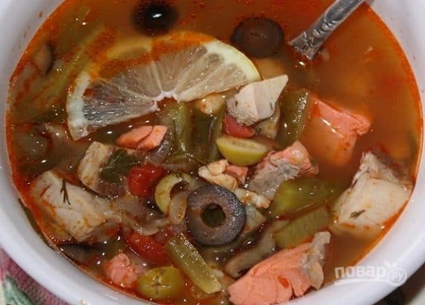 Солянка з креветками