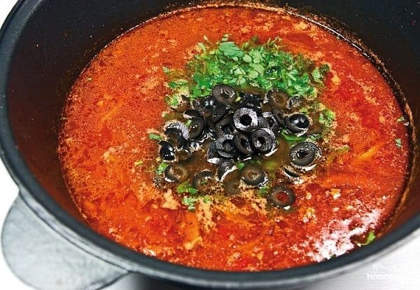 Solyanka in a cauldron