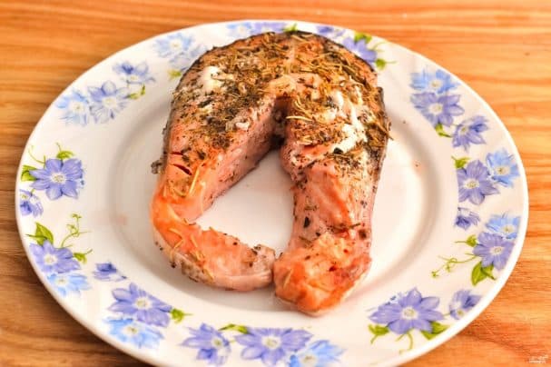 Salmon steak in foil